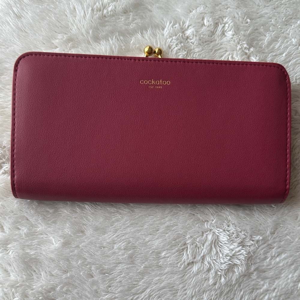 Women's Chic Maroon Wallet